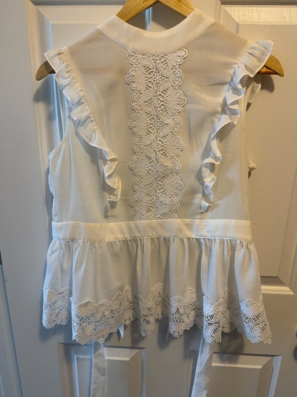 New York & Company White Lace Ruffle Peplum Tie Waist Blouse M